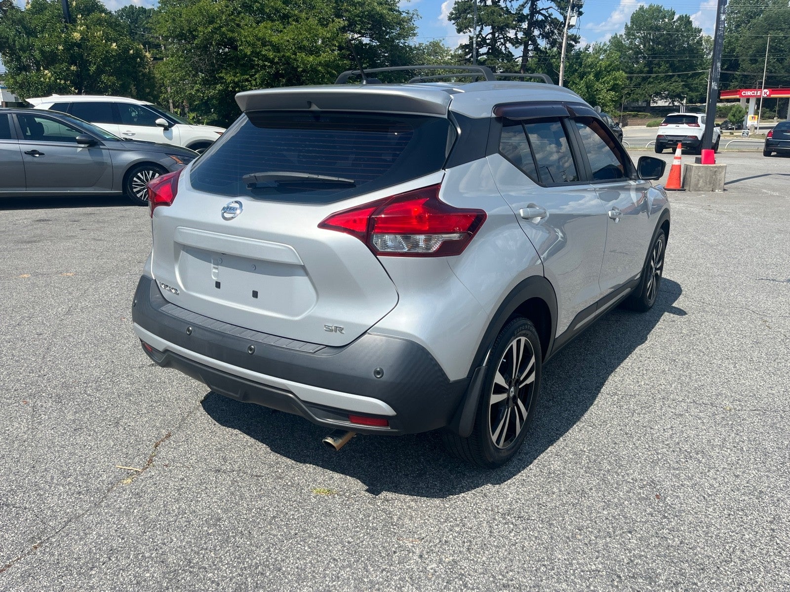 2020 Nissan Kicks SR