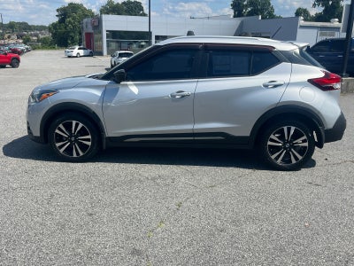2020 Nissan Kicks SR