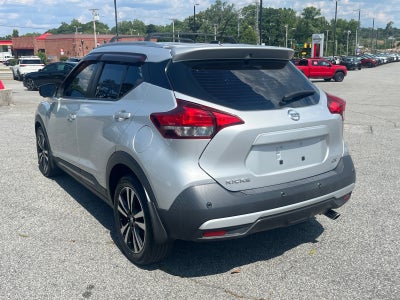 2020 Nissan Kicks SR