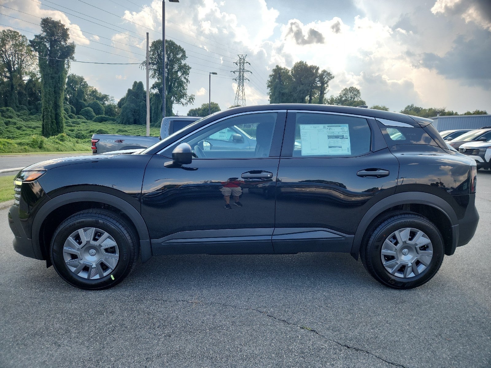2027 Nissan Kicks S