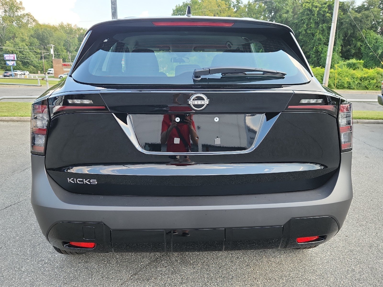 2027 Nissan Kicks S