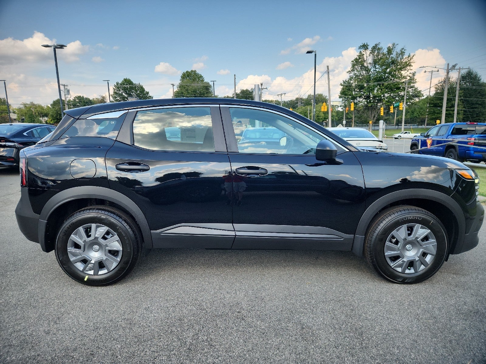 2027 Nissan Kicks S