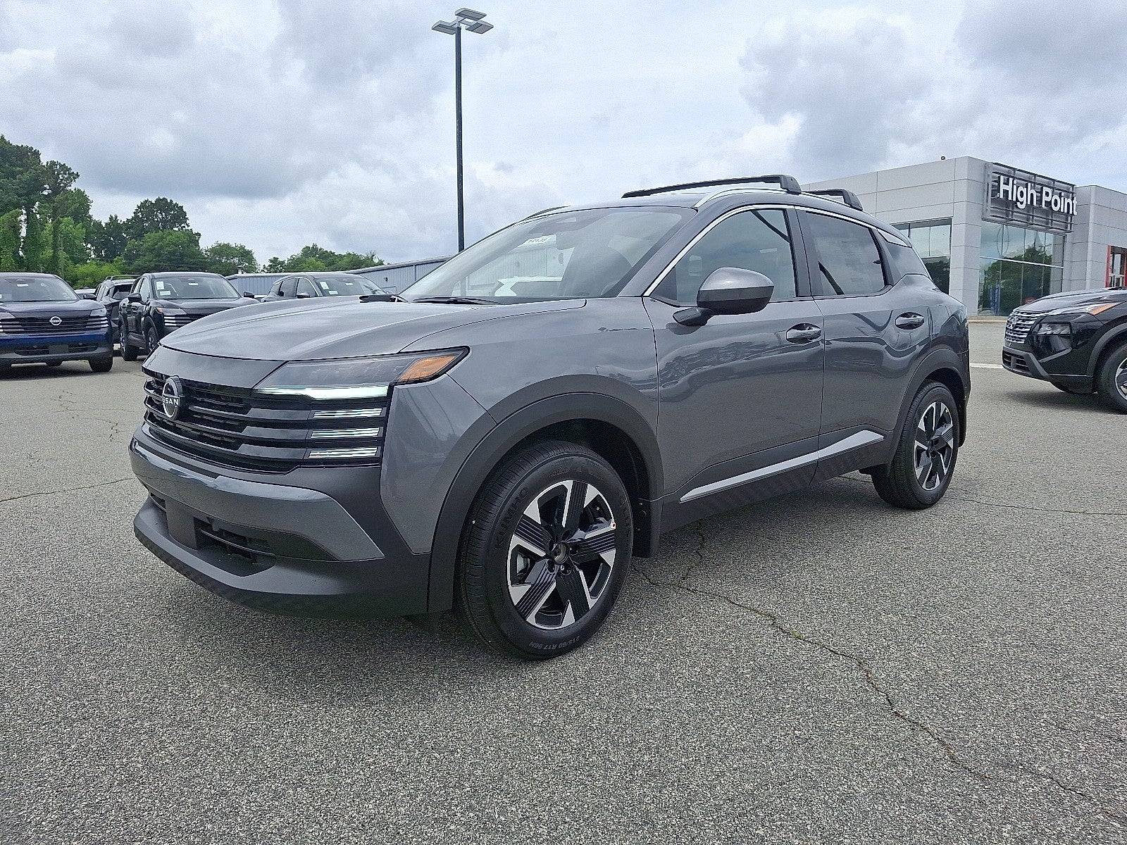 2025 Nissan Kicks SV