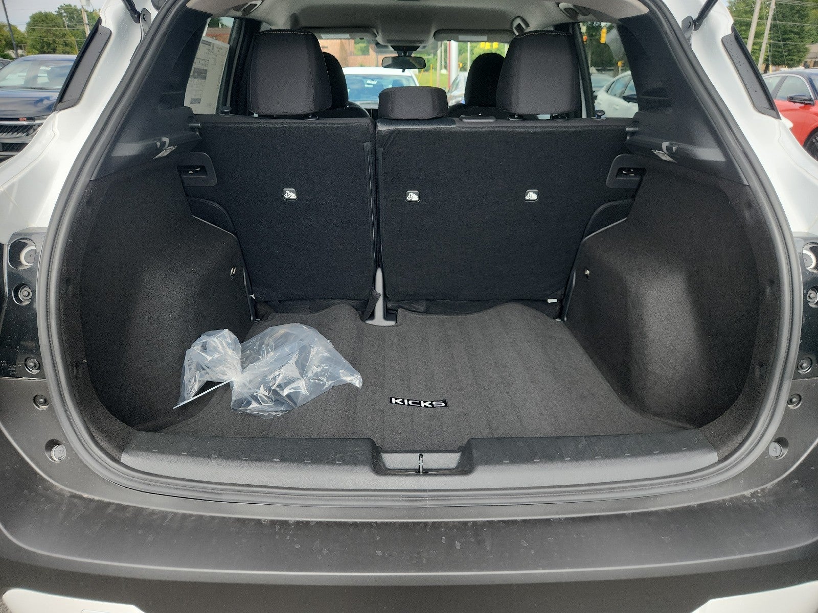 2027 Nissan Kicks SV