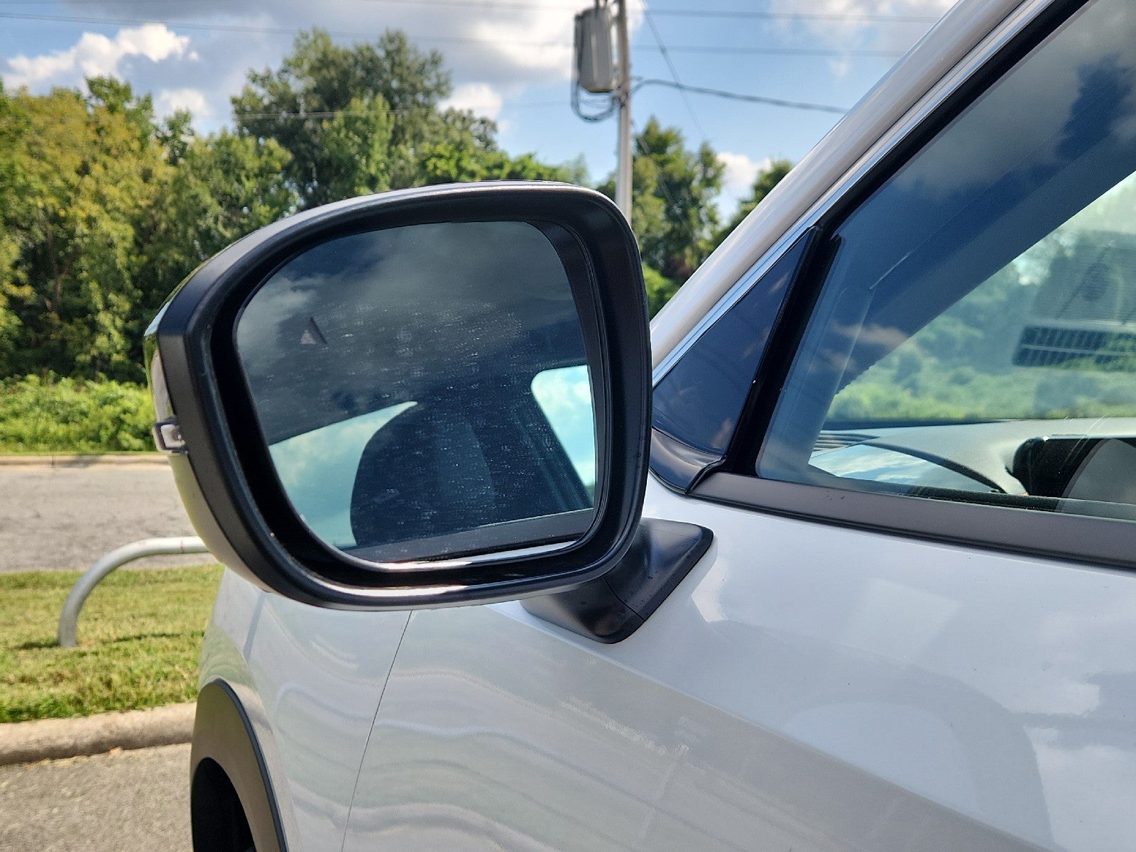 2027 Nissan Kicks SR