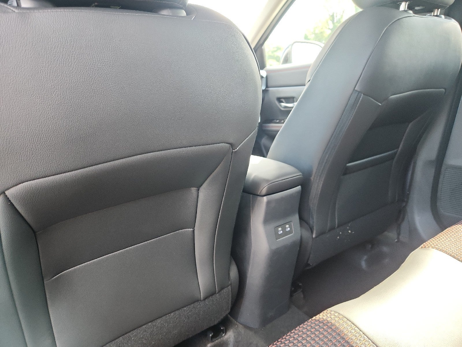 2027 Nissan Kicks SR
