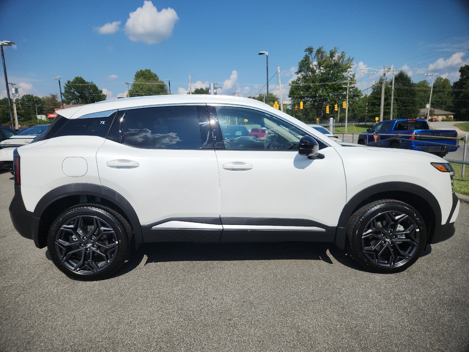 2027 Nissan Kicks SR