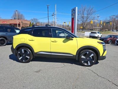 2025 Nissan Kicks SR