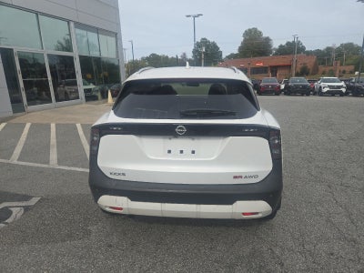 2025 Nissan Kicks SR