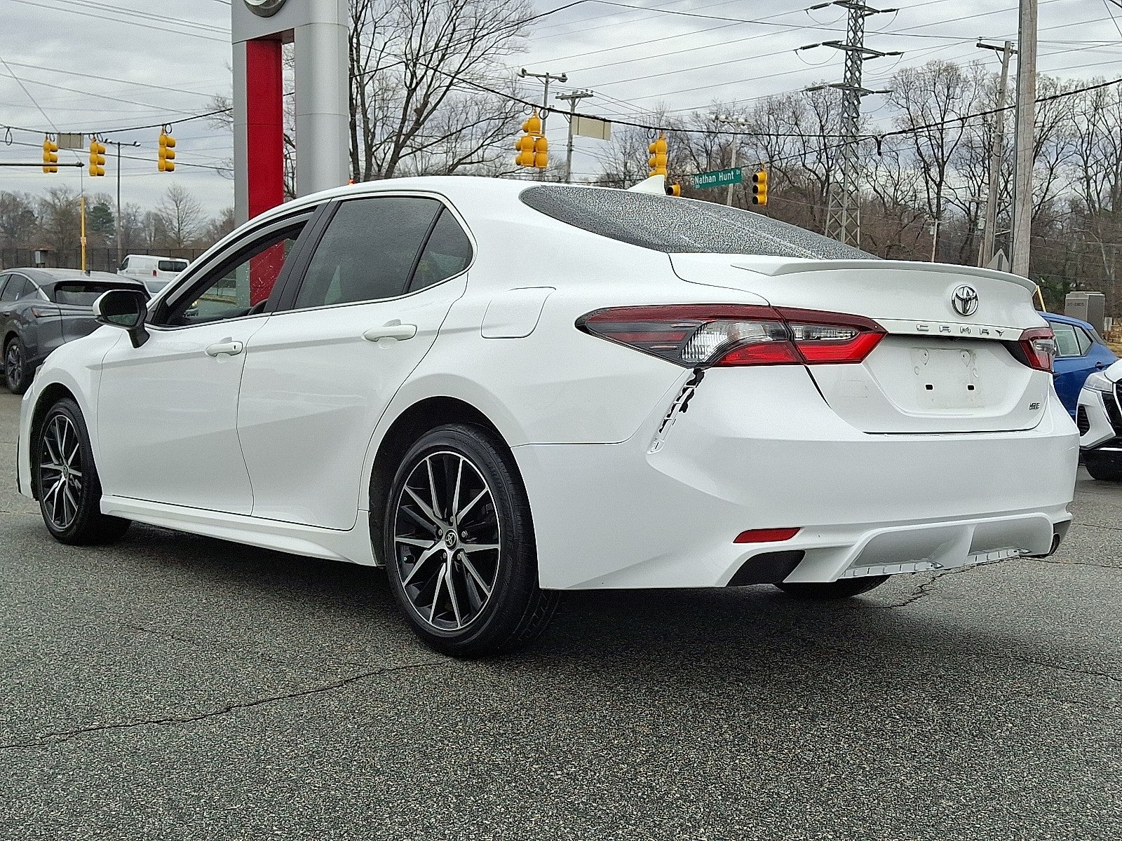 2022 Toyota Camry SE