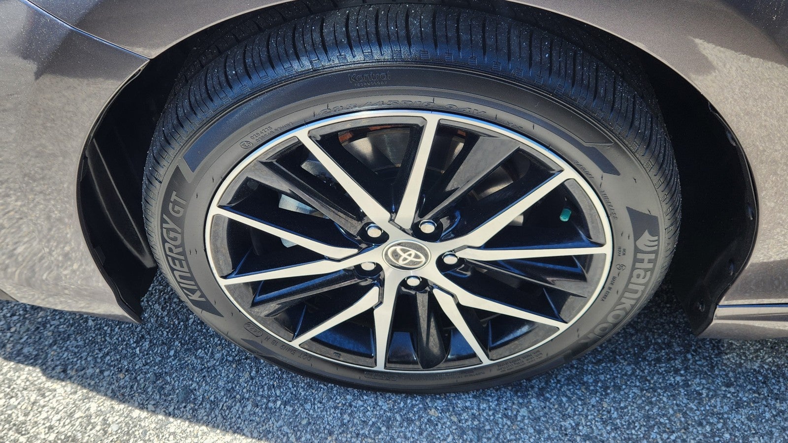 2024 Toyota Camry Hybrid SE Nightshade
