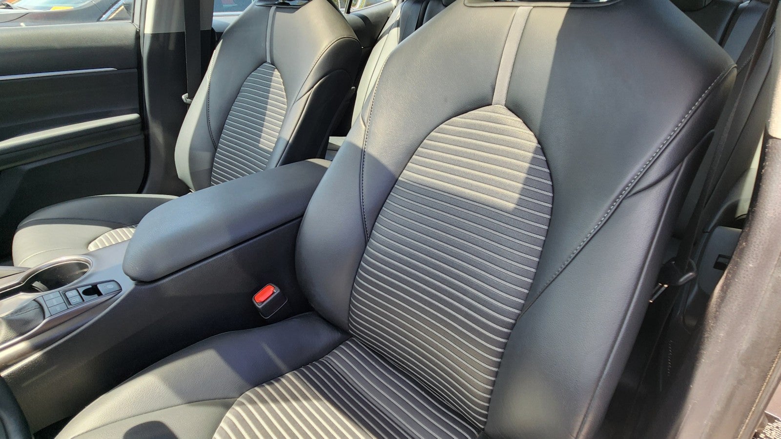 2024 Toyota Camry Hybrid SE Nightshade