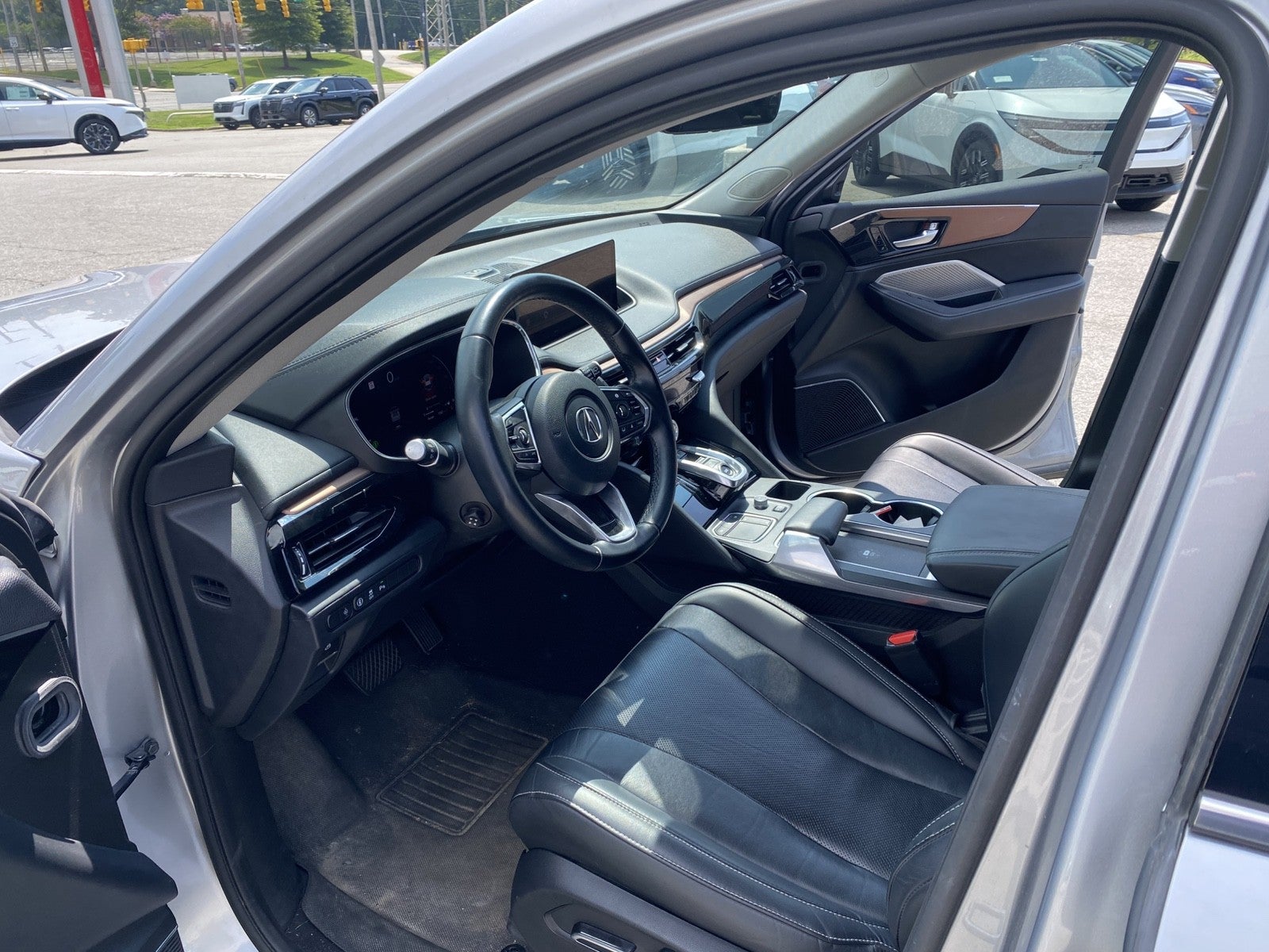 2022 Acura MDX w/Technology Package