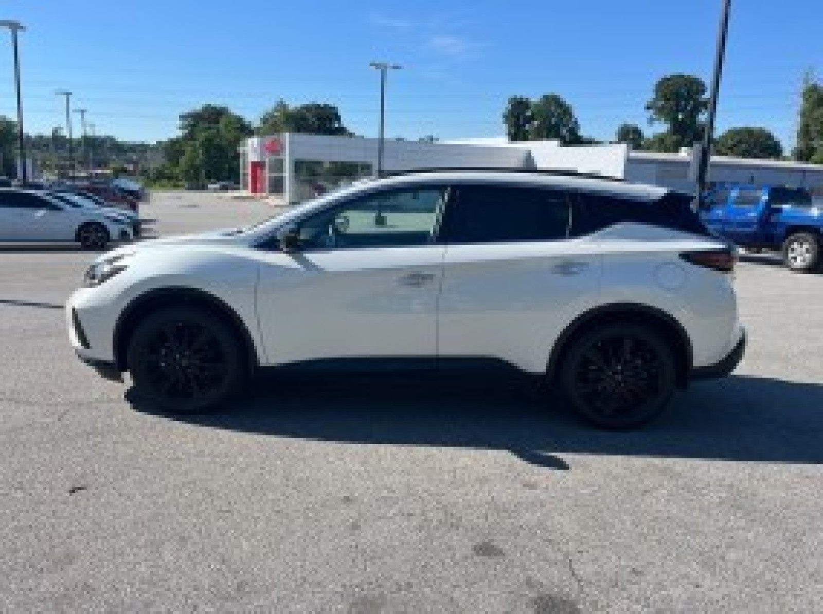 2024 Nissan Murano SV
