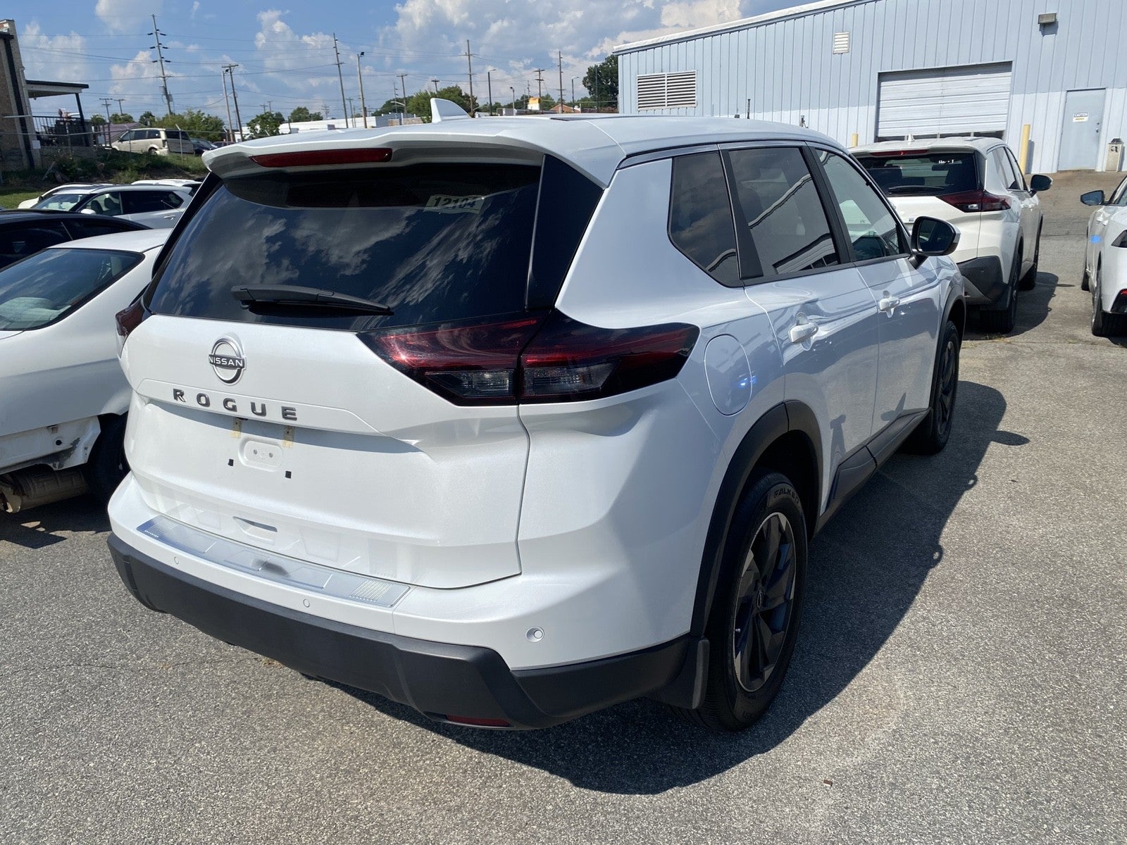 2025 Nissan Rogue SV