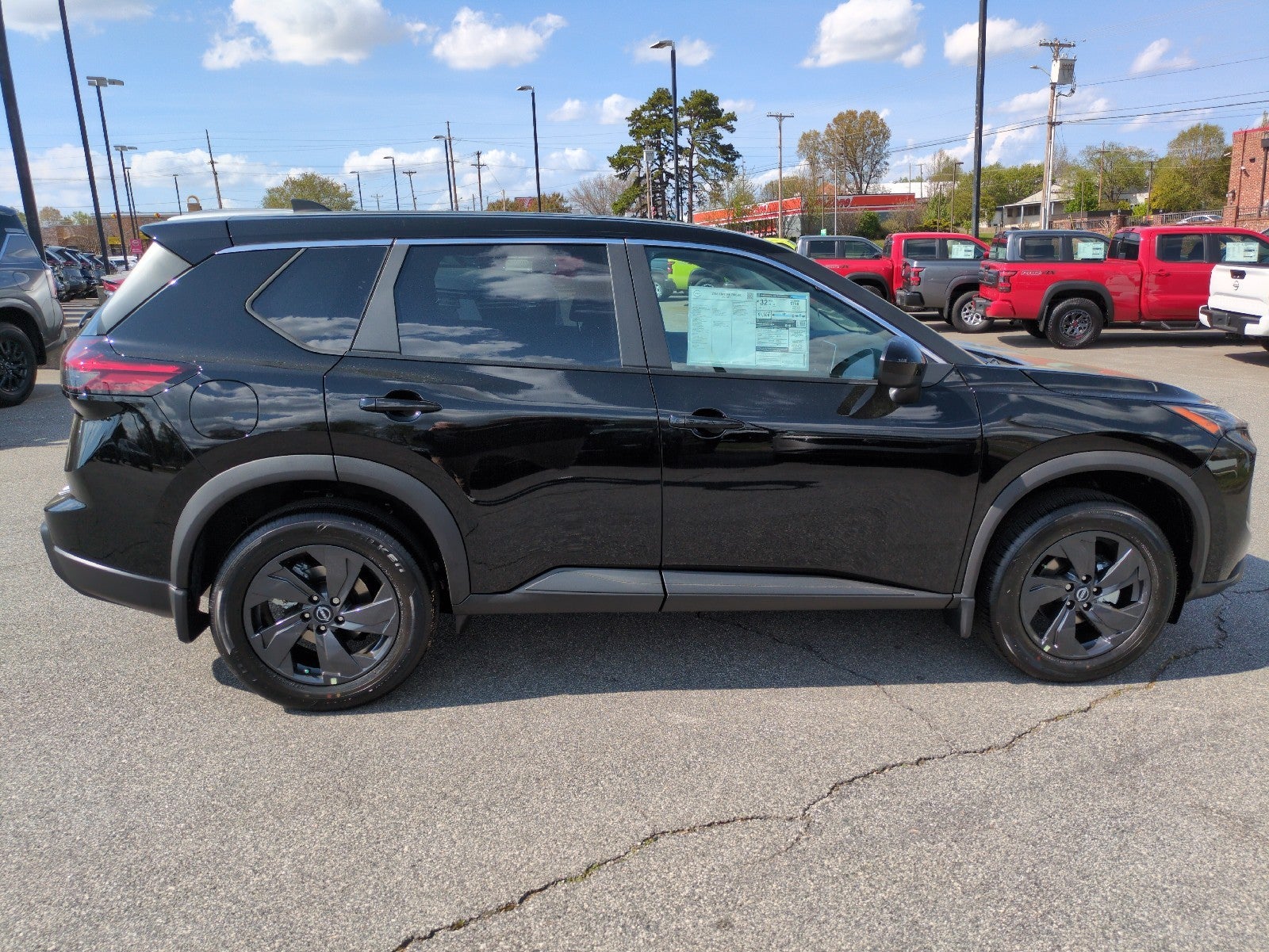 2026 Nissan Rogue SV