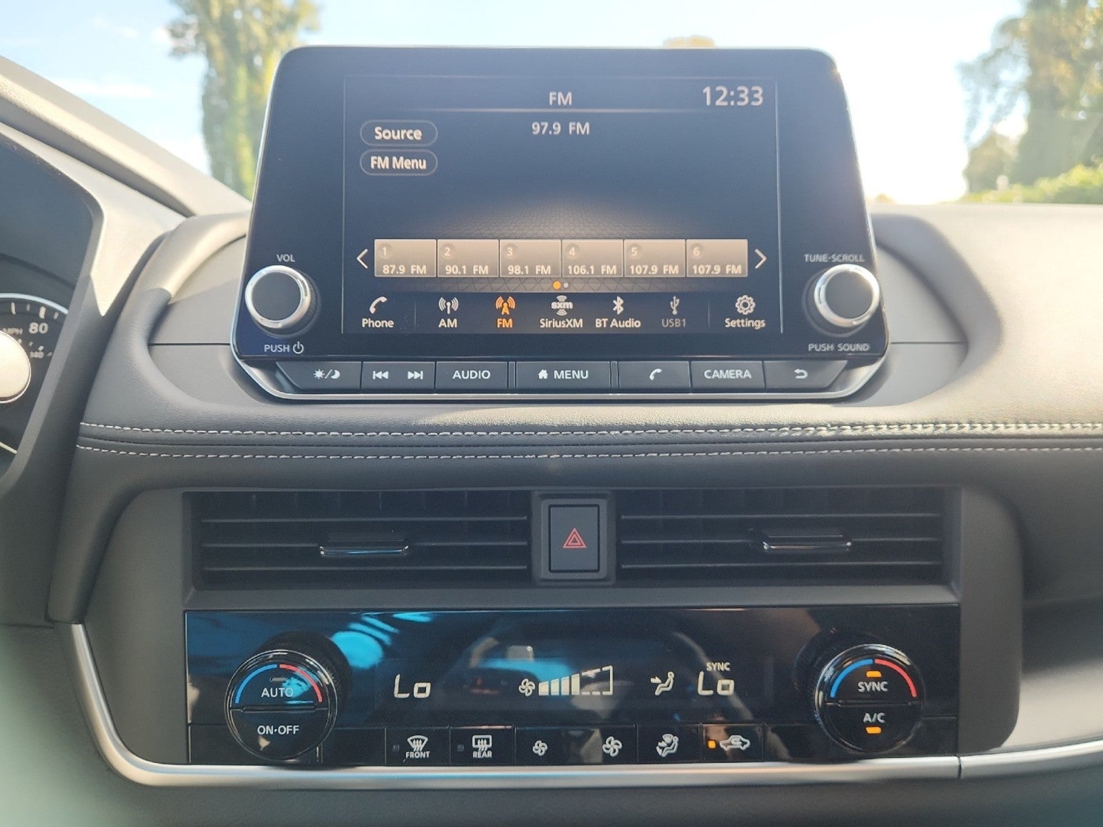 2027 Nissan Rogue SV