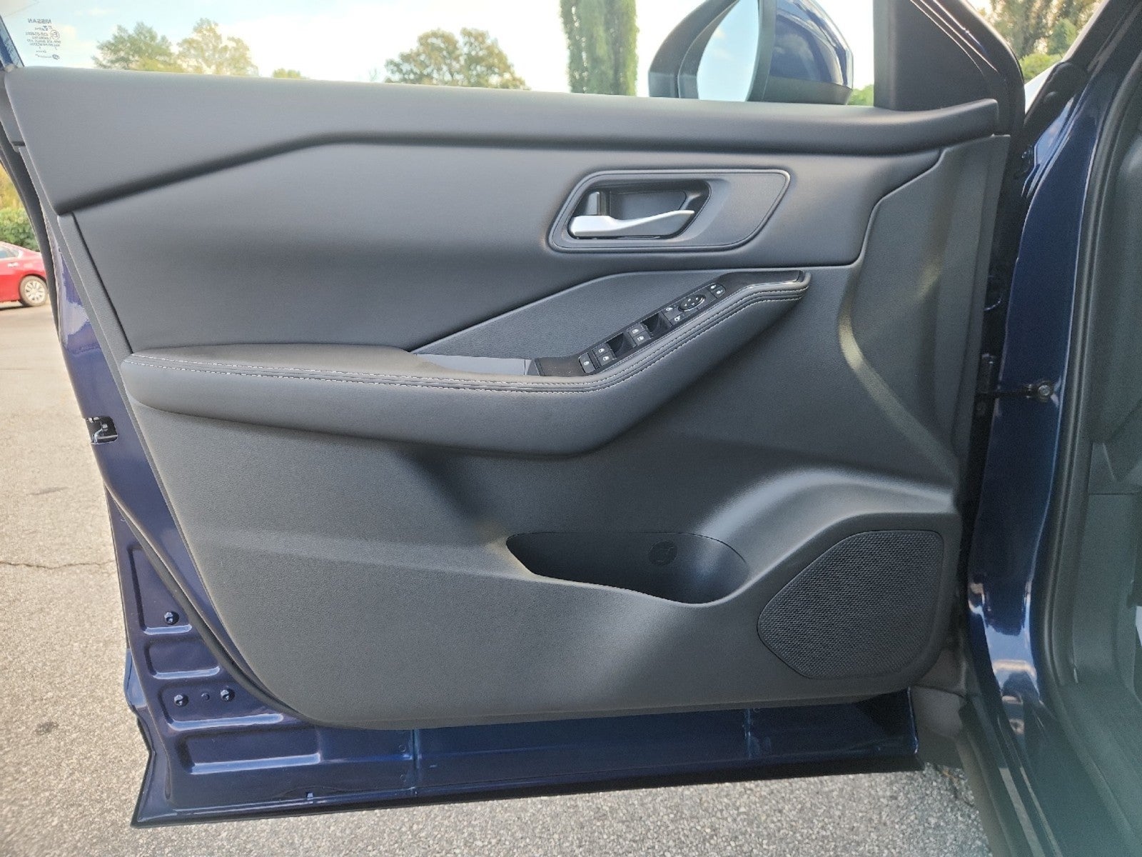 2027 Nissan Rogue SV