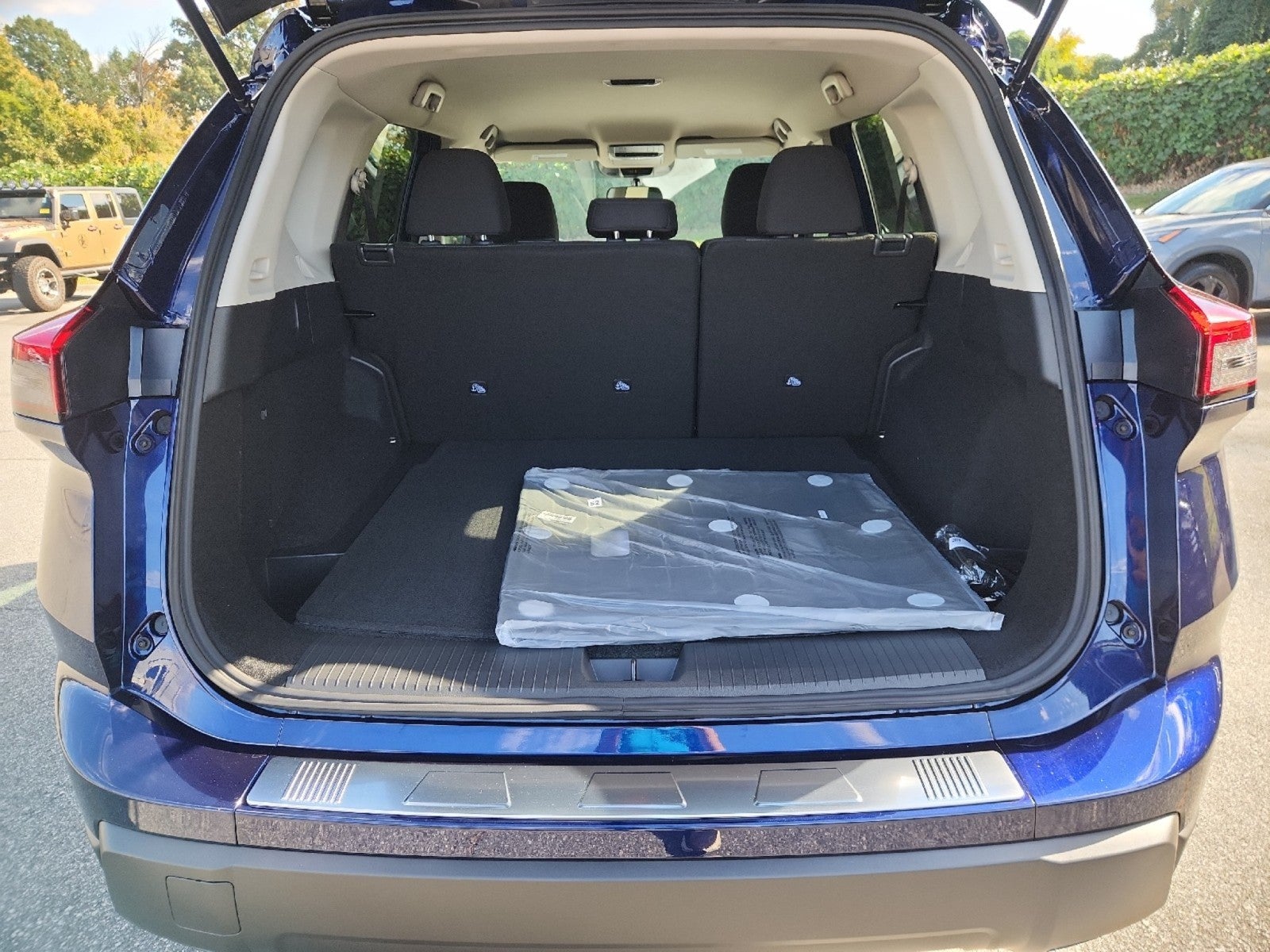 2027 Nissan Rogue SV