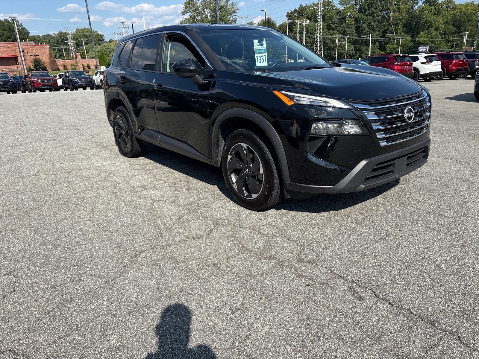 2025 Nissan Rogue SV