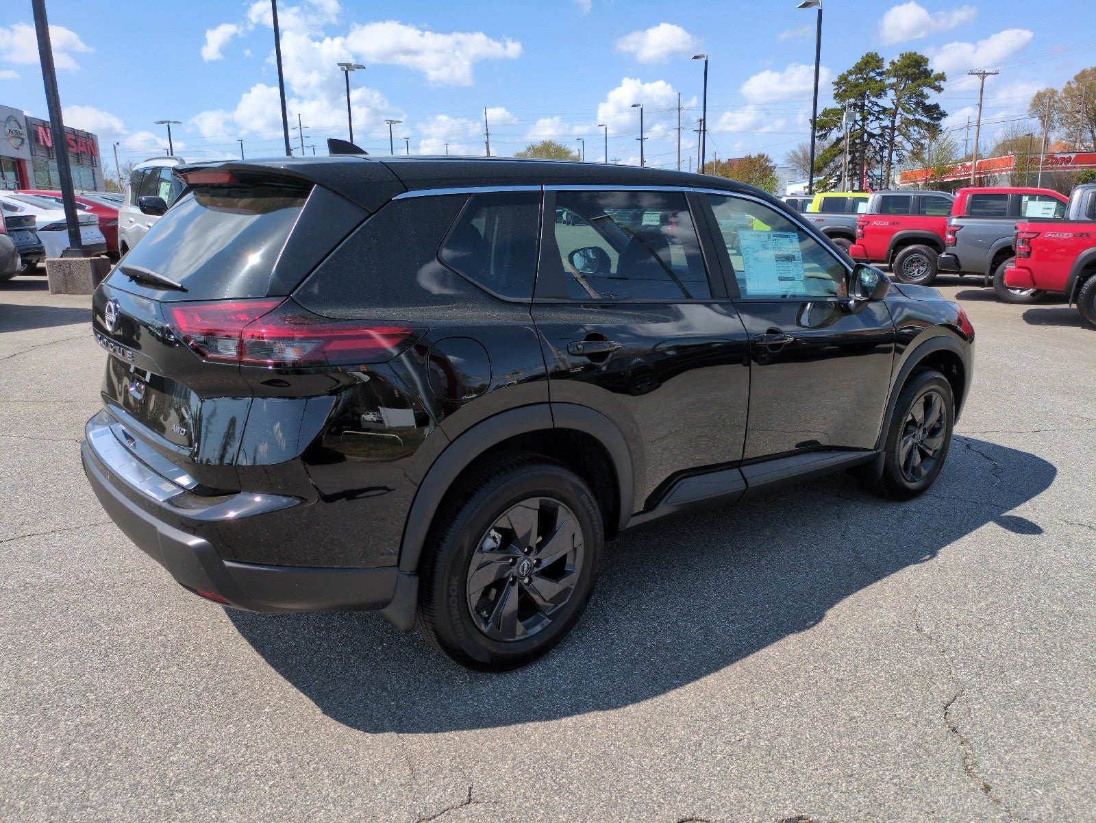 2026 Nissan Rogue SV