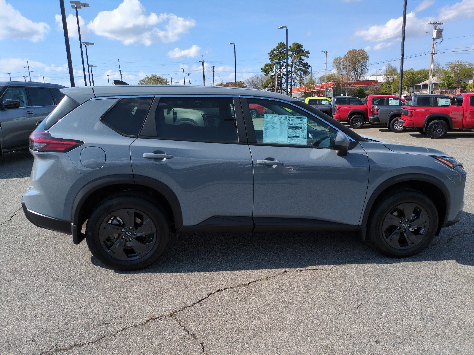2026 Nissan Rogue SV