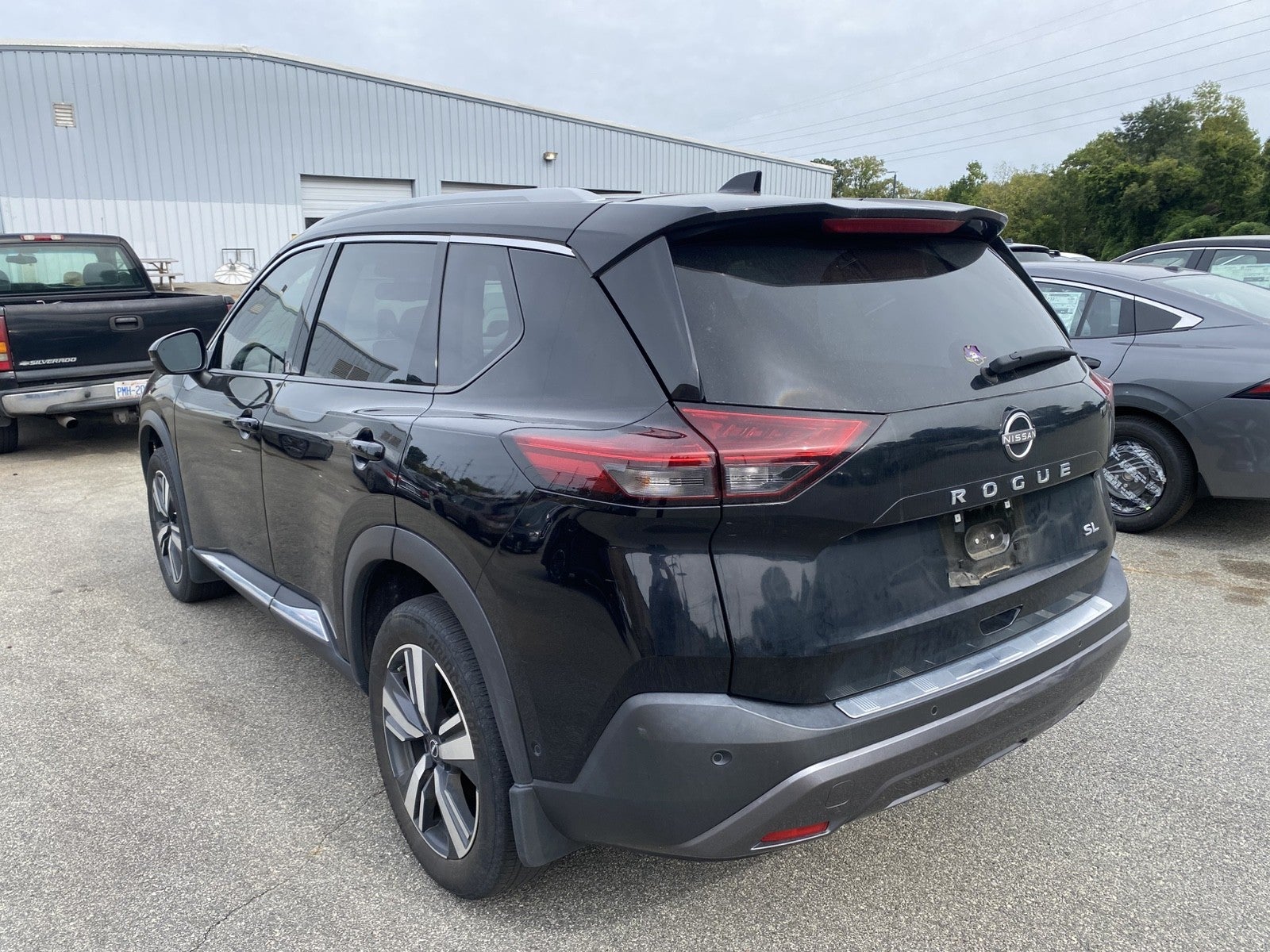 2023 Nissan Rogue SL