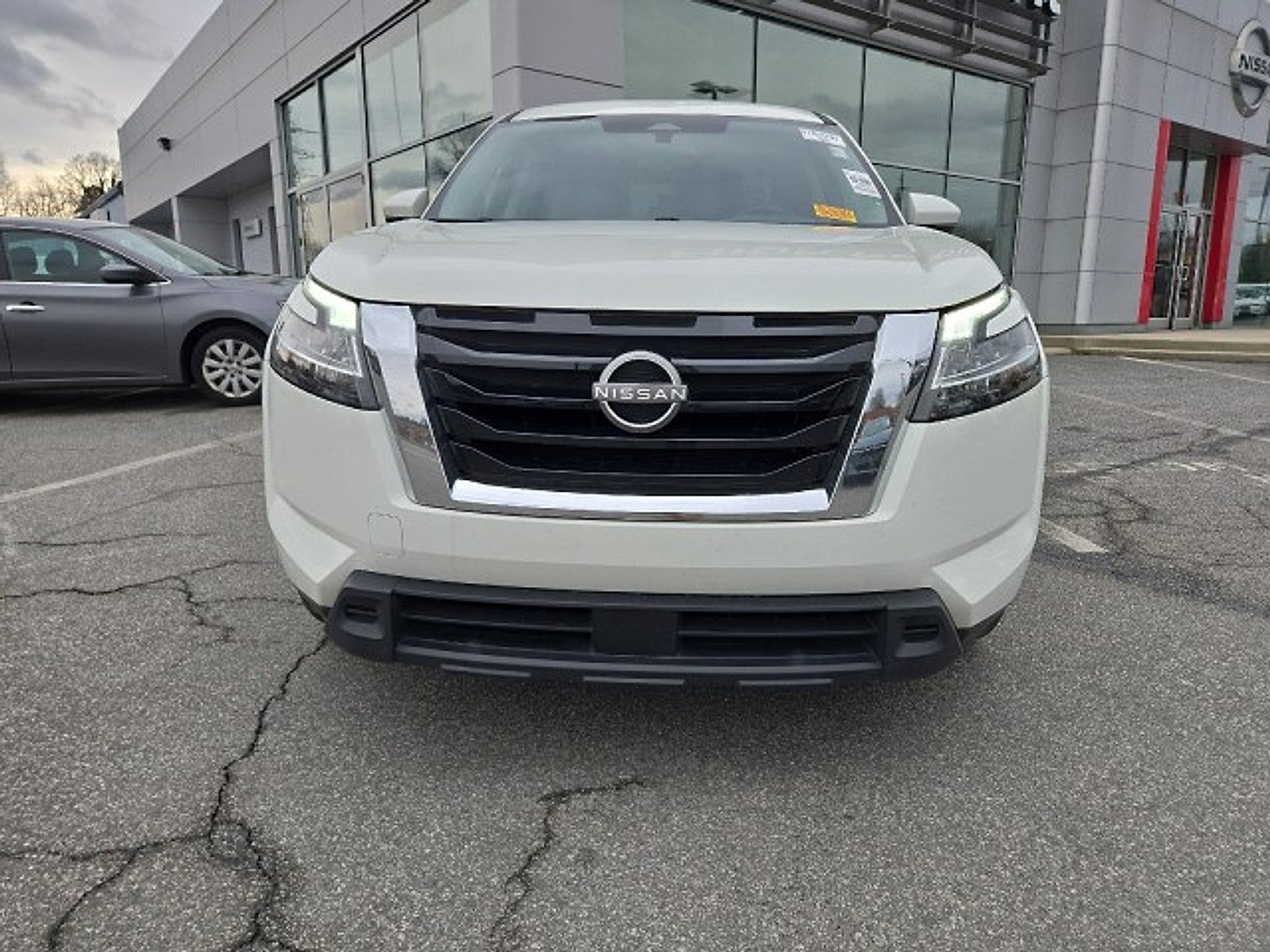 2022 Nissan Pathfinder S