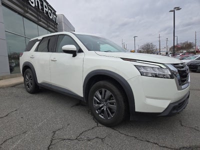 2022 Nissan Pathfinder S