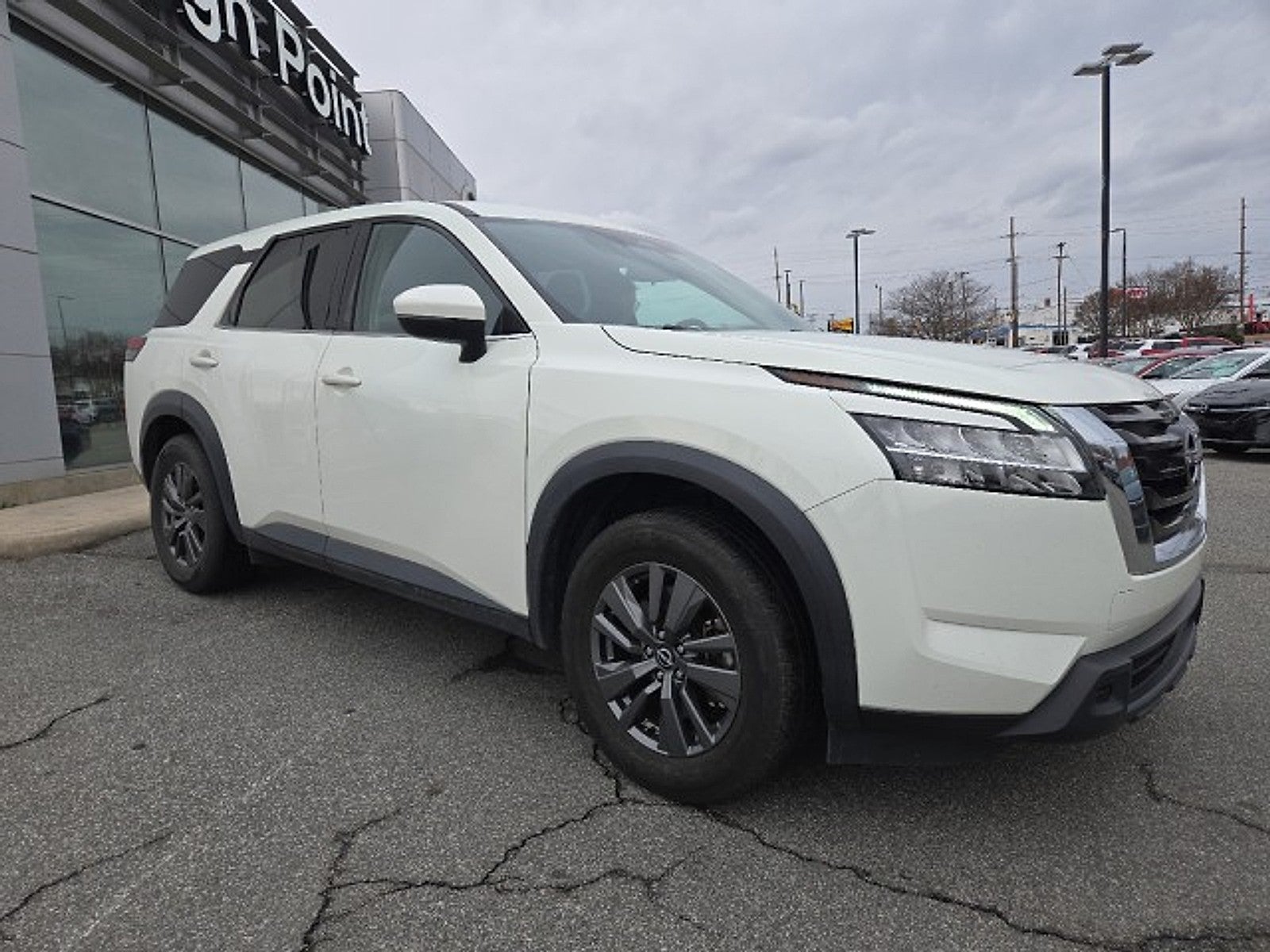 2022 Nissan Pathfinder S