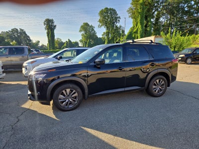 2023 Nissan Pathfinder SV