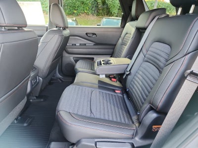 2026 Nissan Pathfinder Rock Creek®