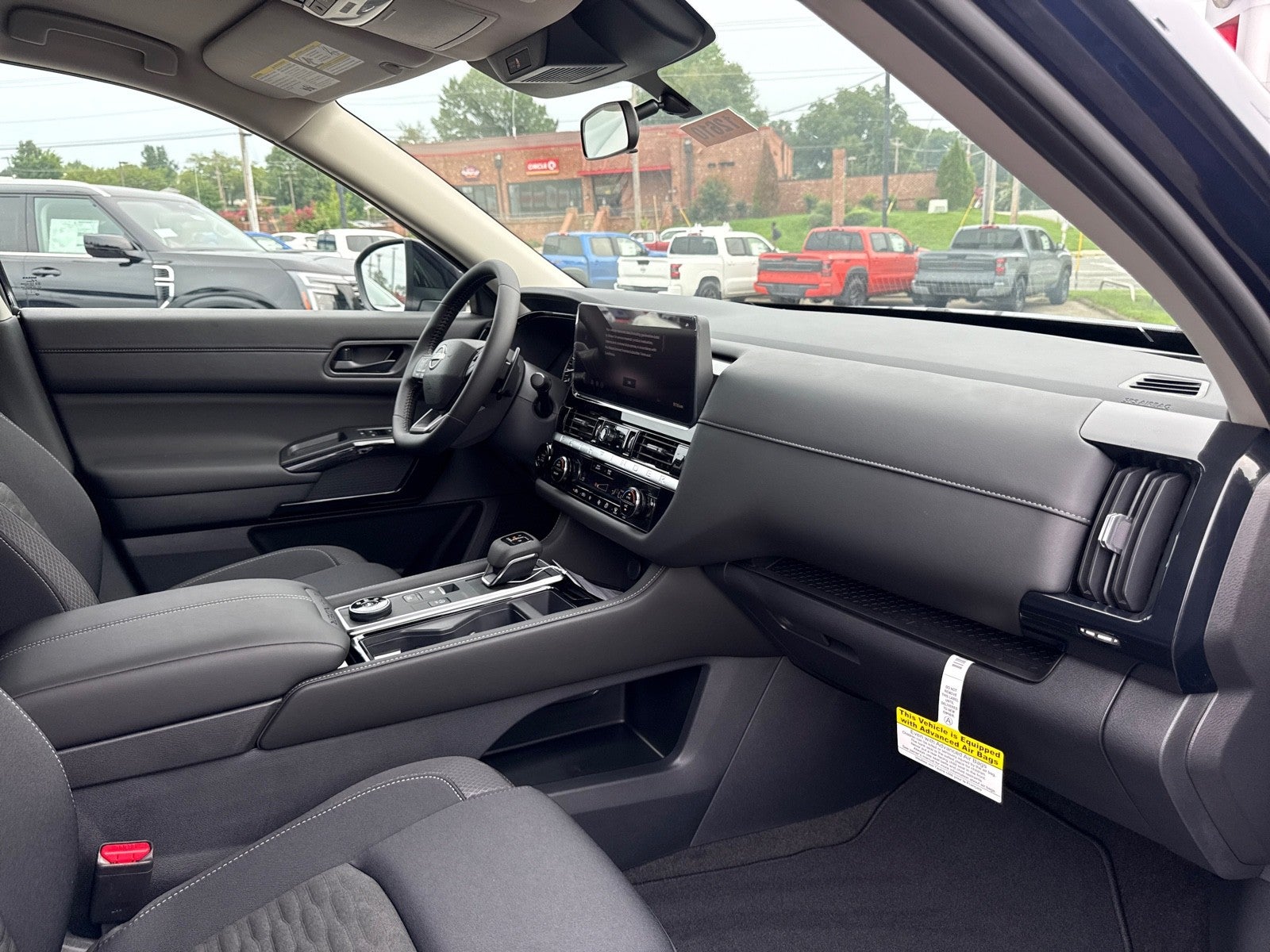 2026 Nissan Pathfinder SV