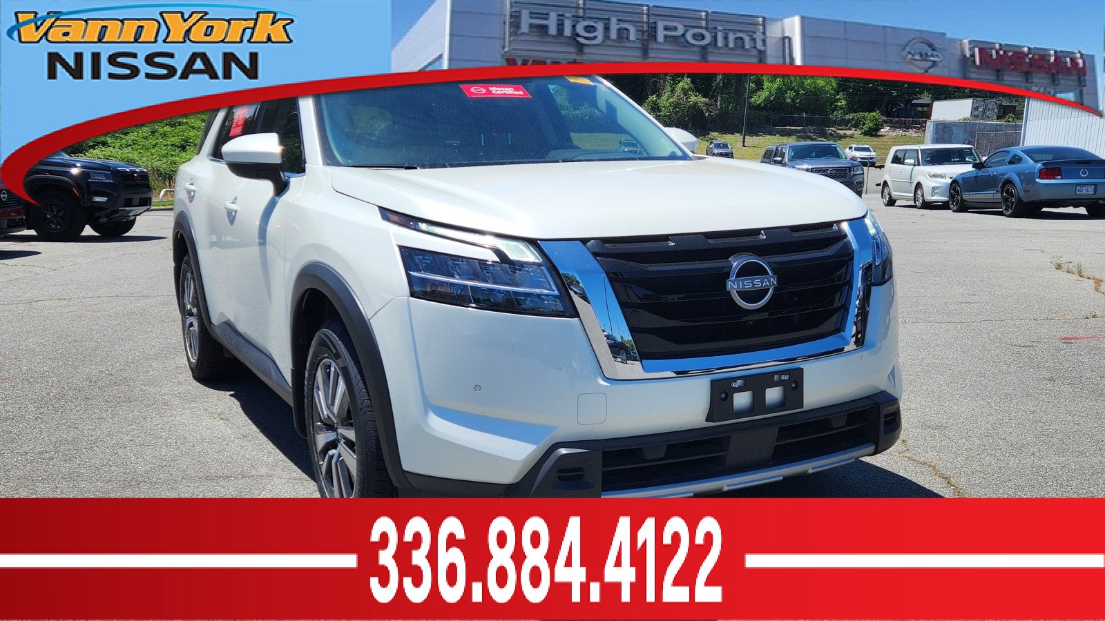 2023 Nissan Pathfinder SL
