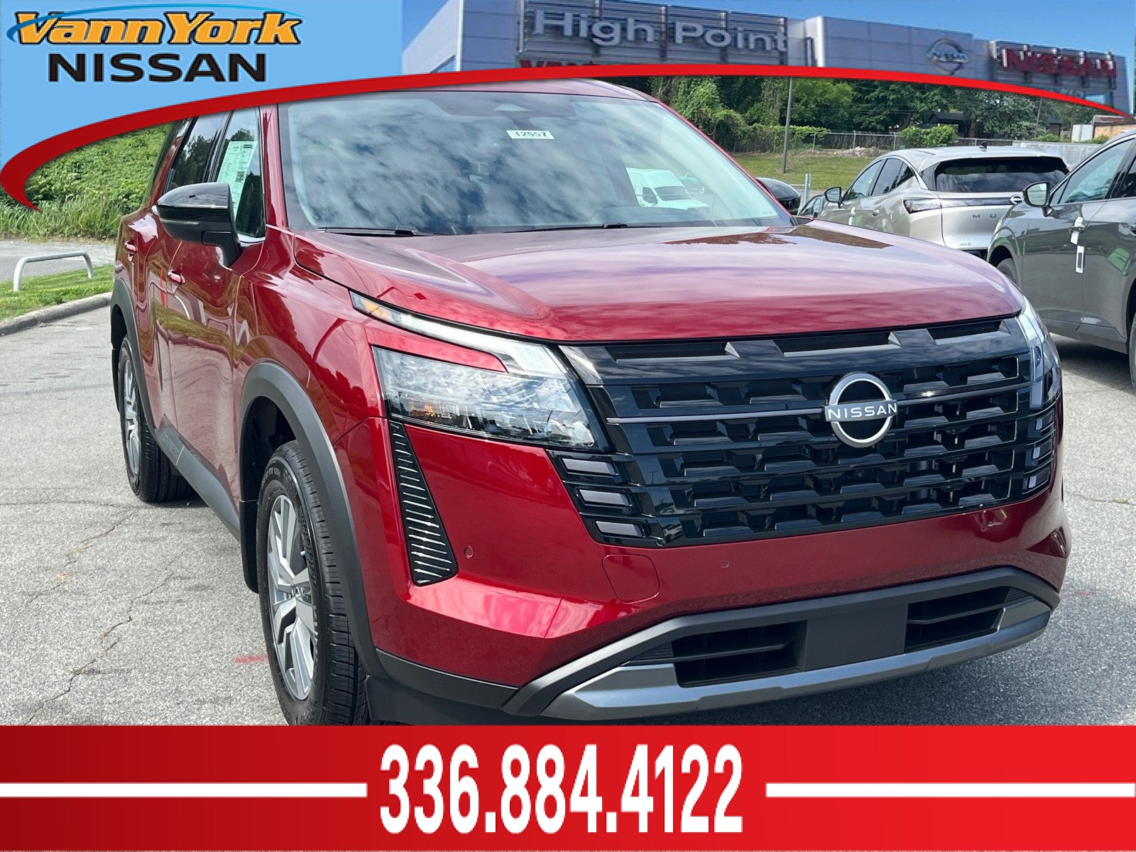 2026 Nissan Pathfinder SL