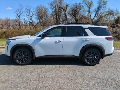 2026 Nissan Pathfinder SL