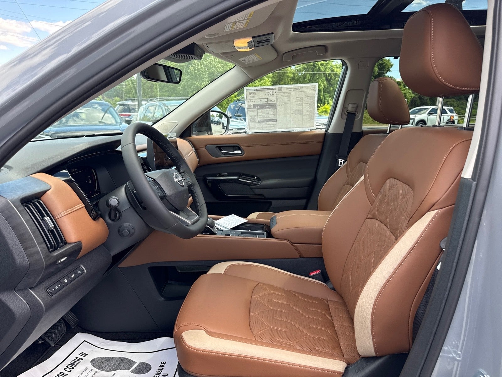2026 Nissan Pathfinder Platinum