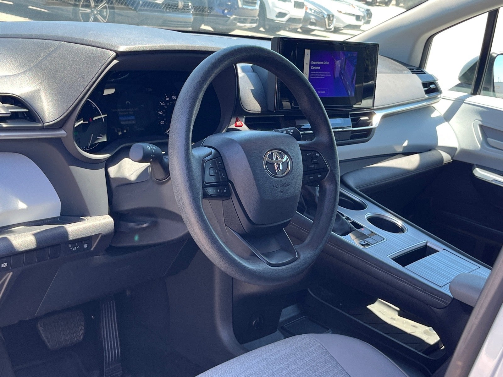 2025 Toyota Sienna LE