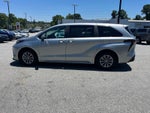 2025 Toyota Sienna LE