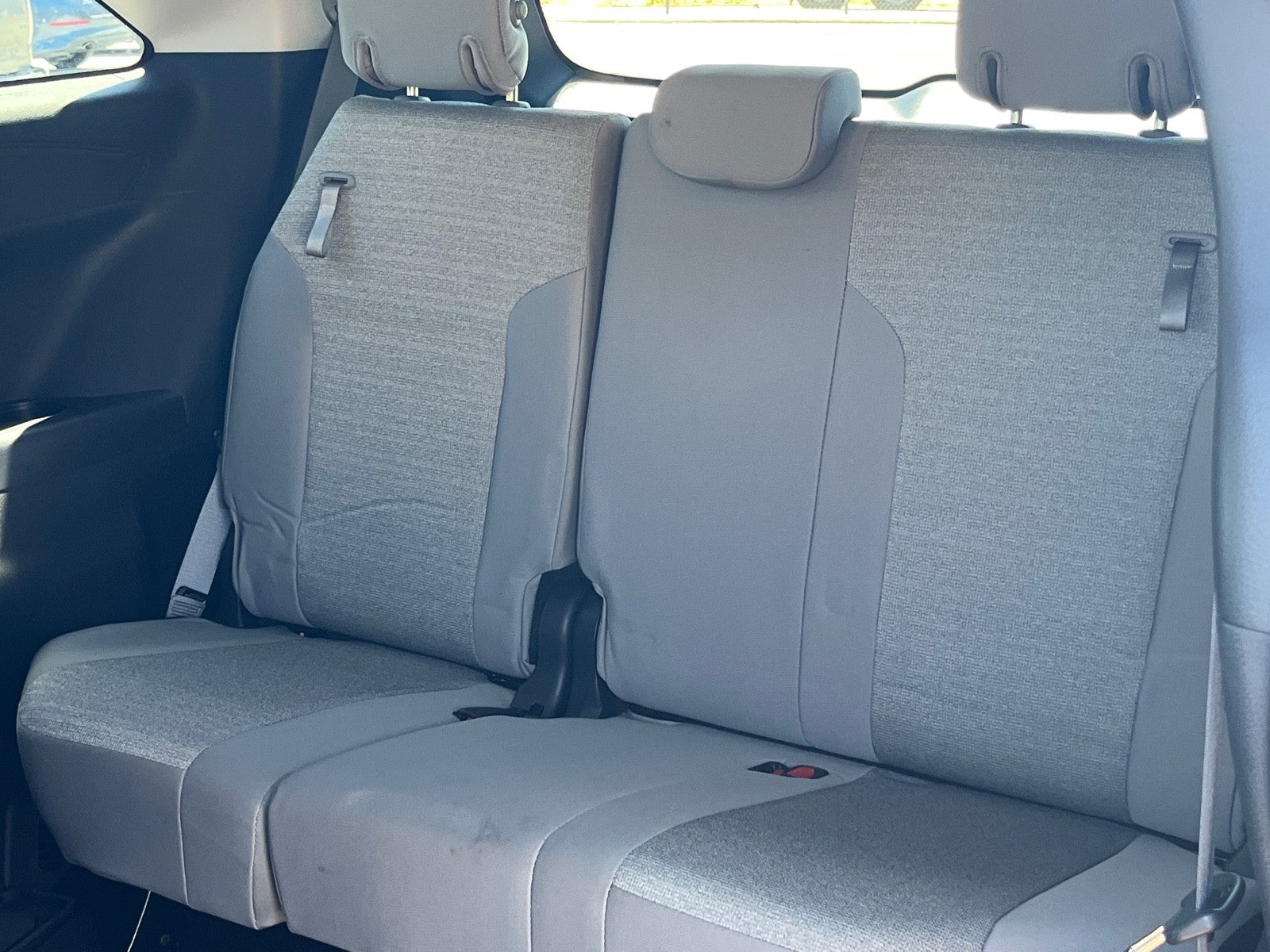 2025 Toyota Sienna LE