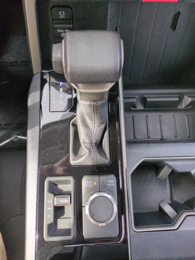 2024 Toyota Tundra 4WD SR5