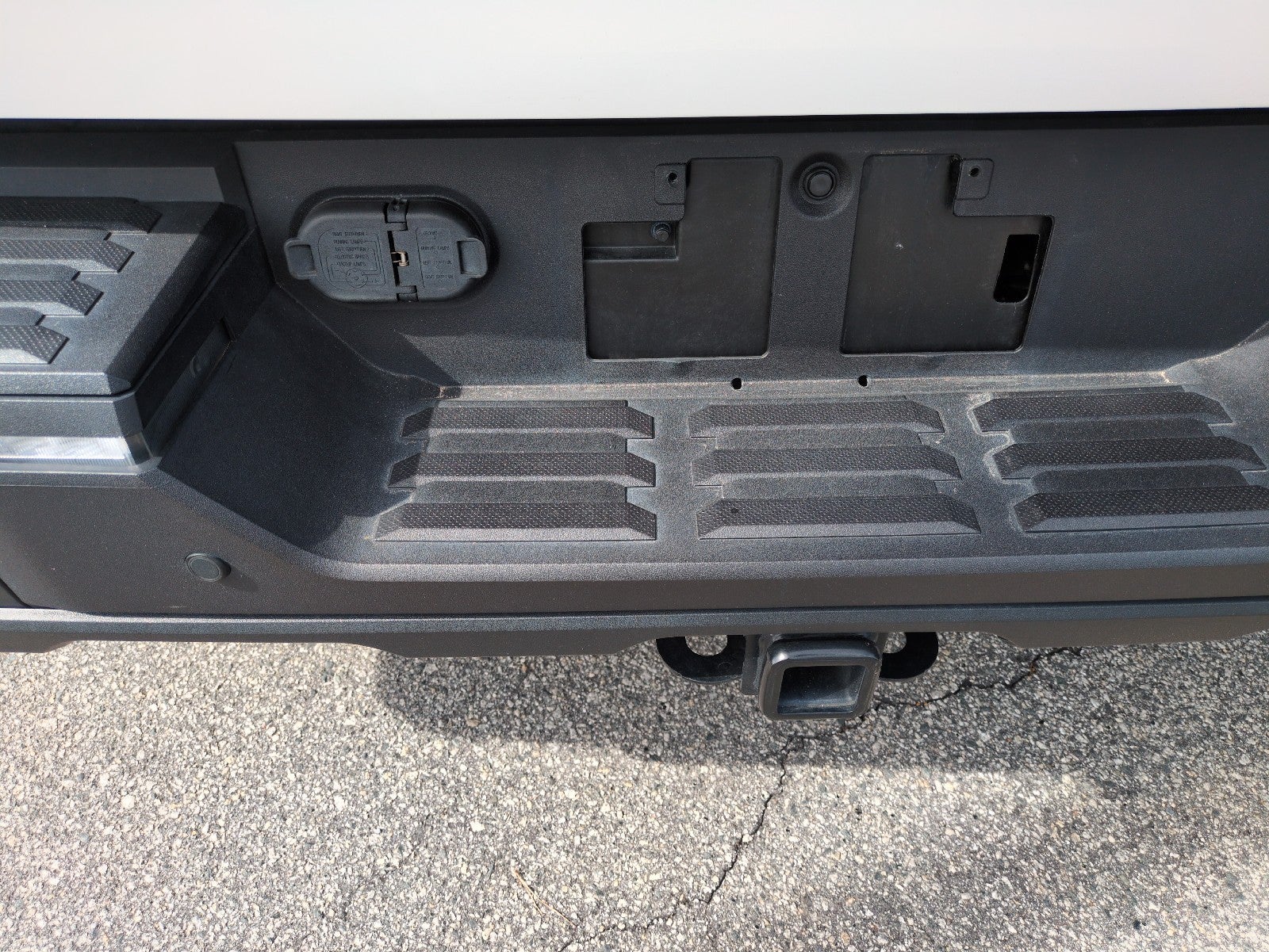 2024 Toyota Tundra 4WD SR5