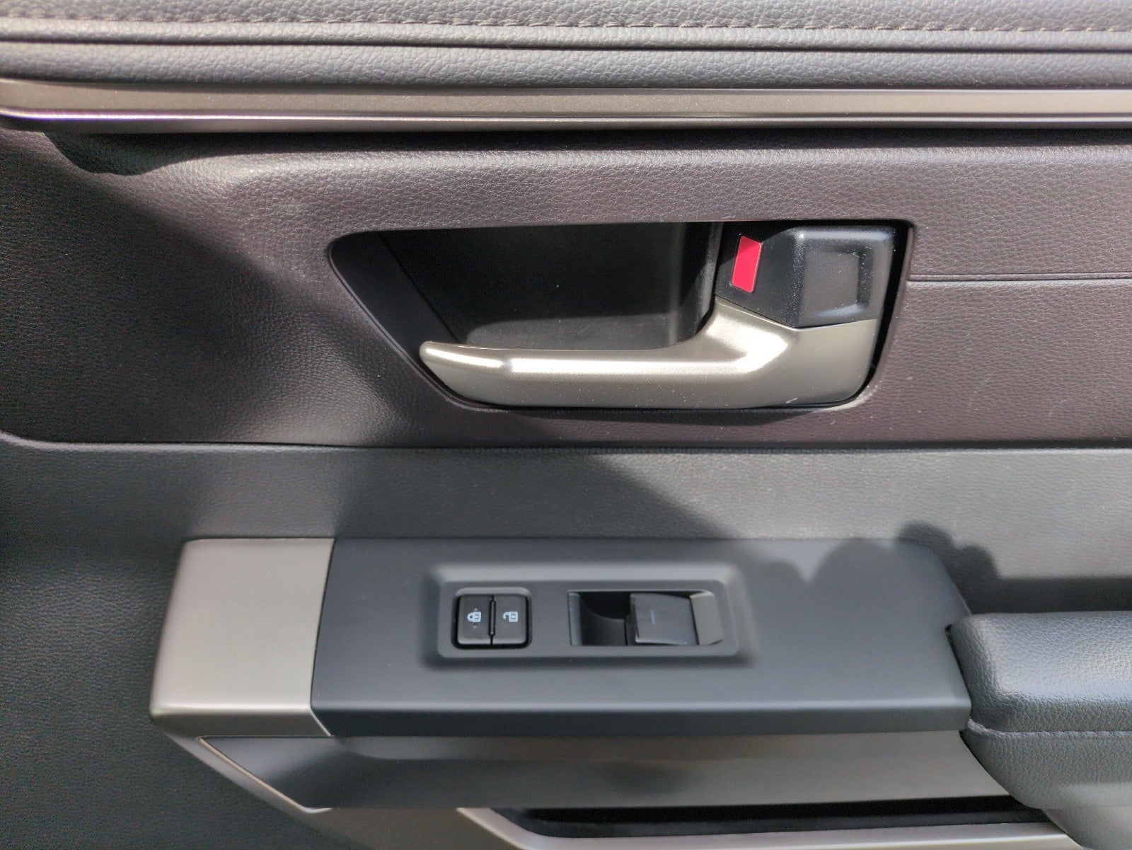 2024 Toyota Tundra 4WD SR5