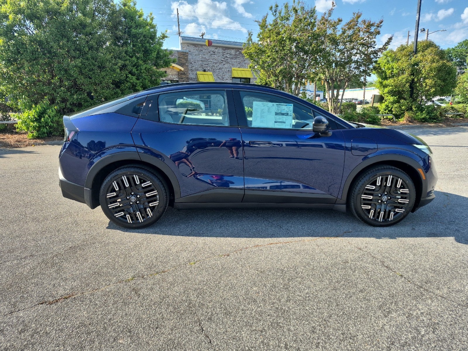2026 Nissan LEAF Platinum+