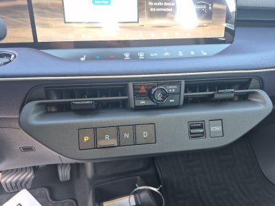 2026 Nissan LEAF Platinum+