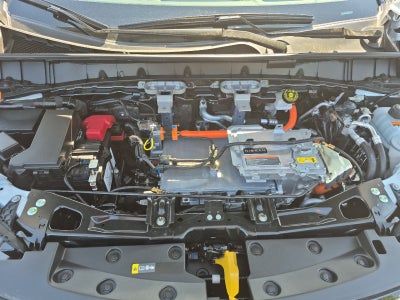 2026 Nissan LEAF Platinum+