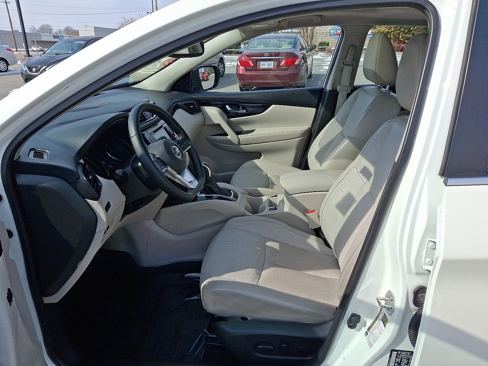 2022 Nissan Rogue Sport SL