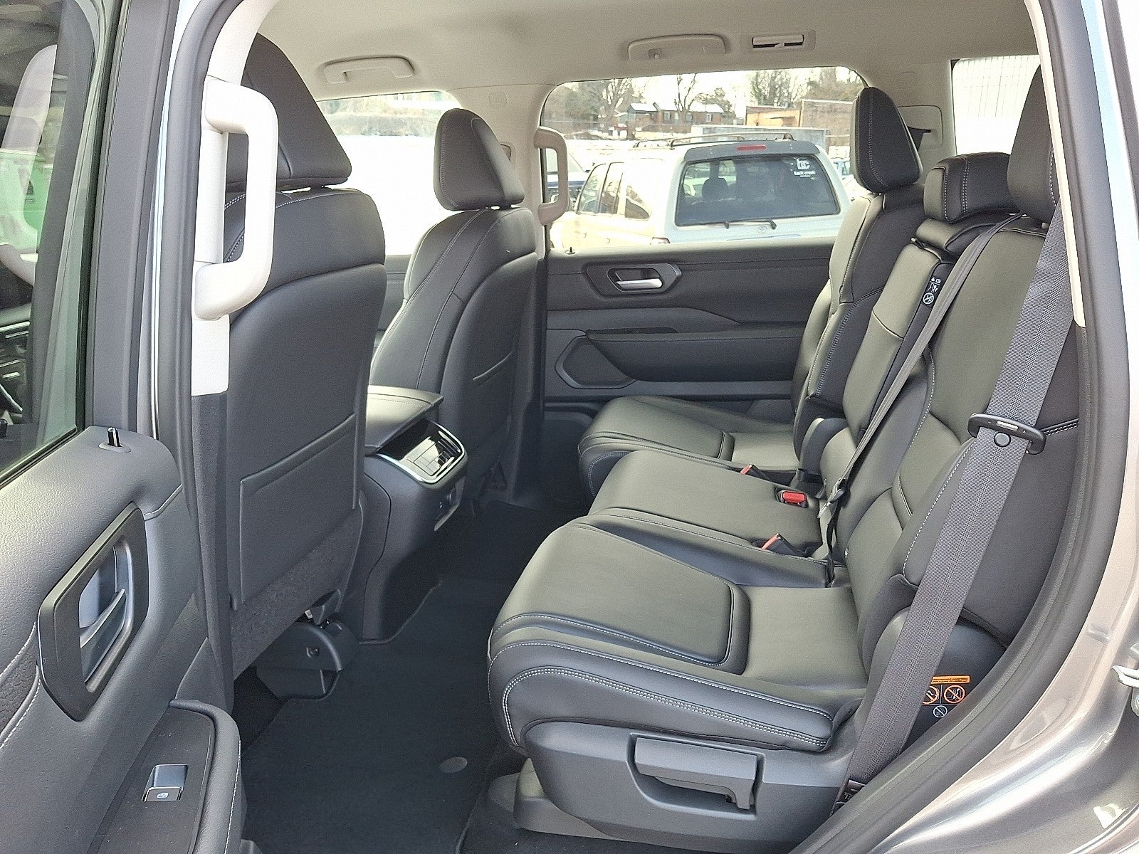 2026 Nissan Armada SV