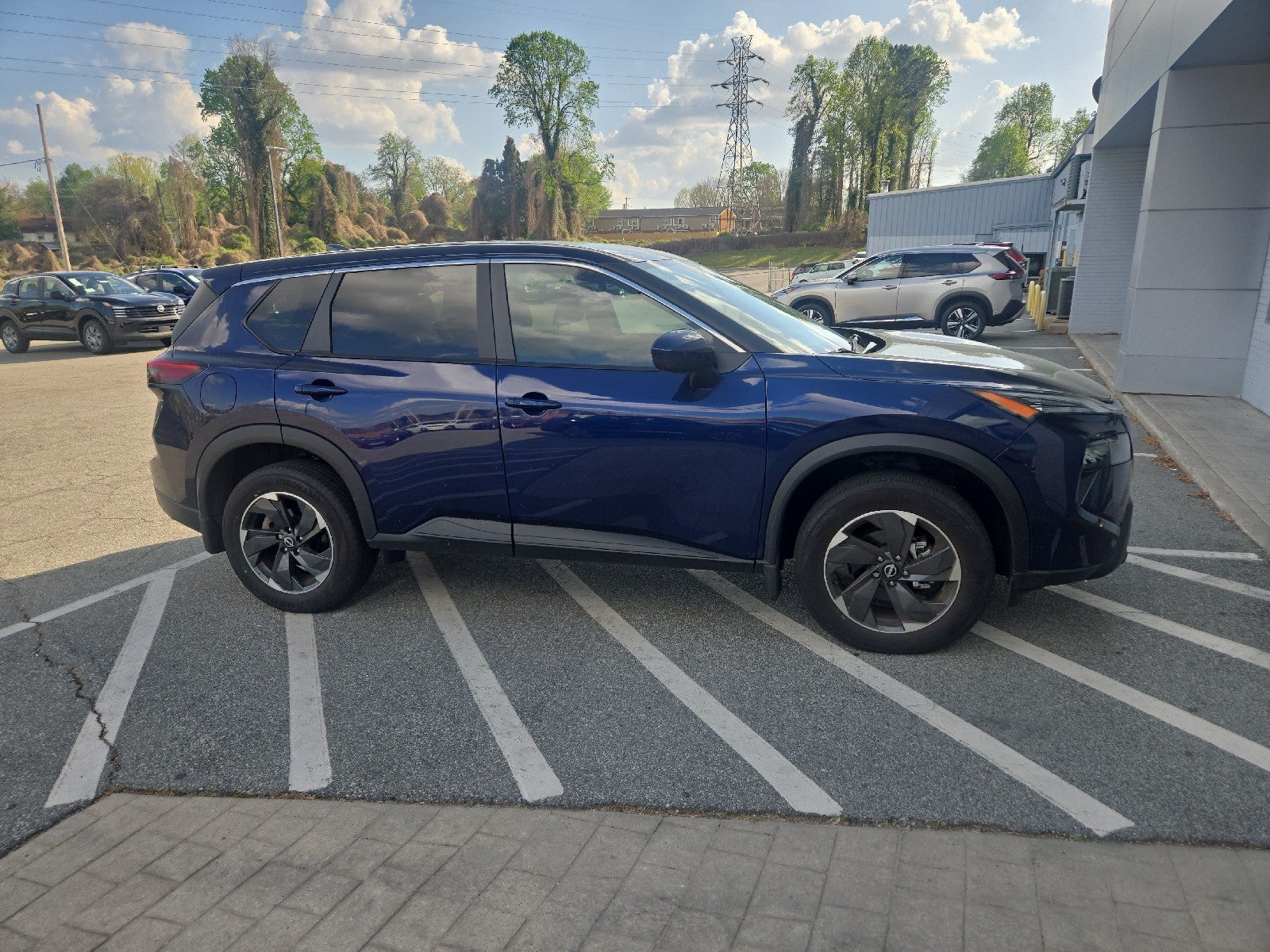 2024 Nissan Rogue SV