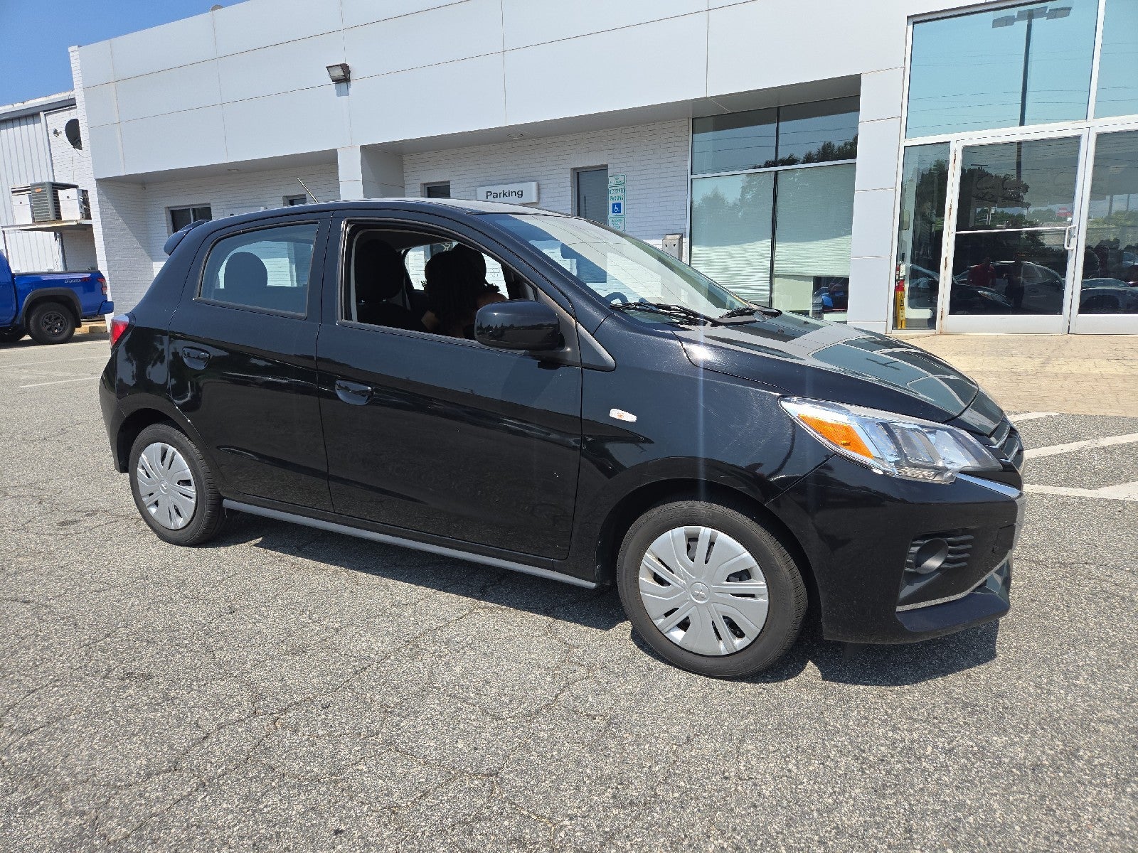 2024 Mitsubishi Mirage ES